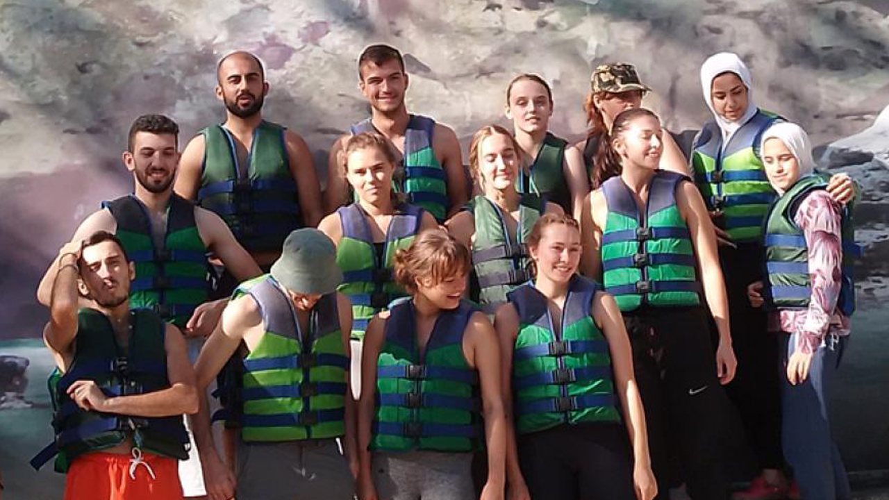 Hey, want to see what makes Yogyakarta's tour packages so awesome? 